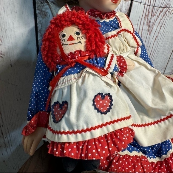 DANBURY MINT RAGGEDY ANN Porcelain vintage 80s Collectible doll GUC - Picture 12 of 15